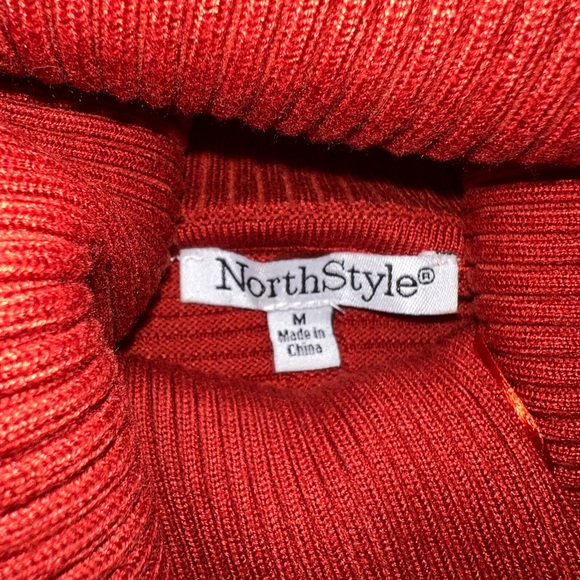 NorthStyle Cowl neck pullover longer length with slits at hem. - Picture 2 of 3